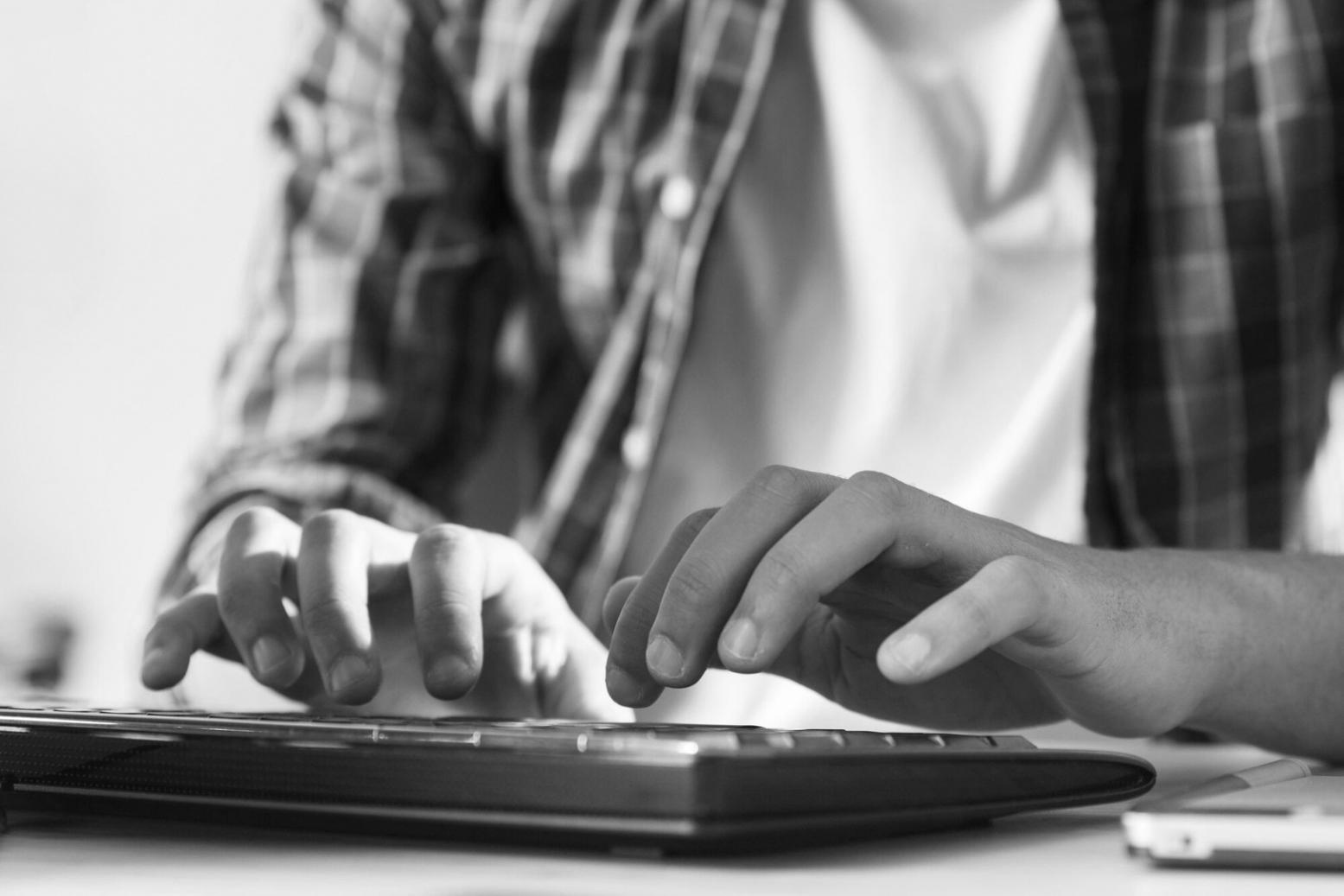 Oficina moderna donde trabajamos con nuestros clientes en la planificación de sus finanzas personales